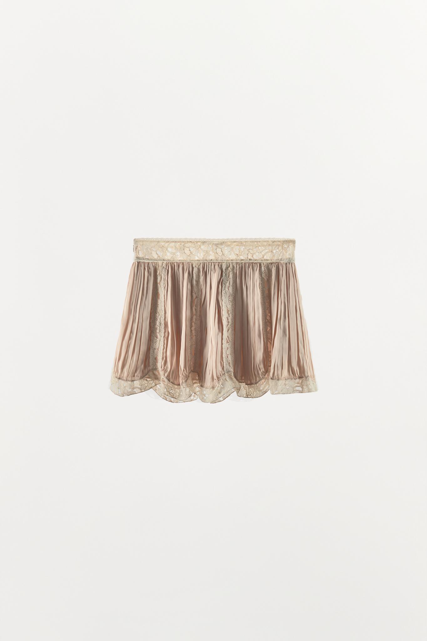 BEADED LACE PLEATED MINI SKIRT